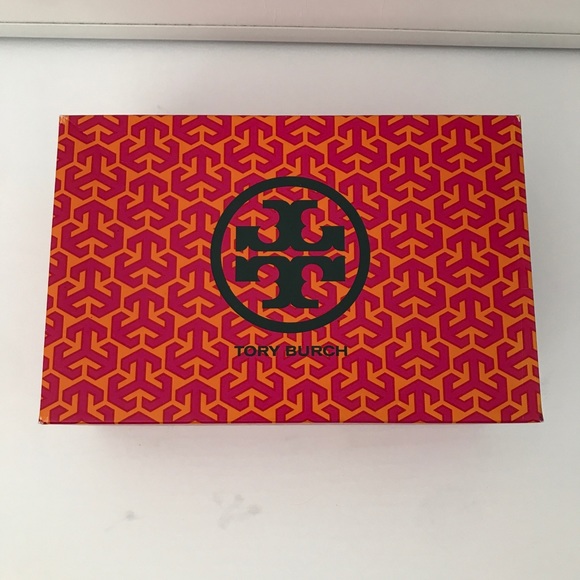 Tory Burch Amalie Strappy Flat Sandal Sand - Picture 11 of 12